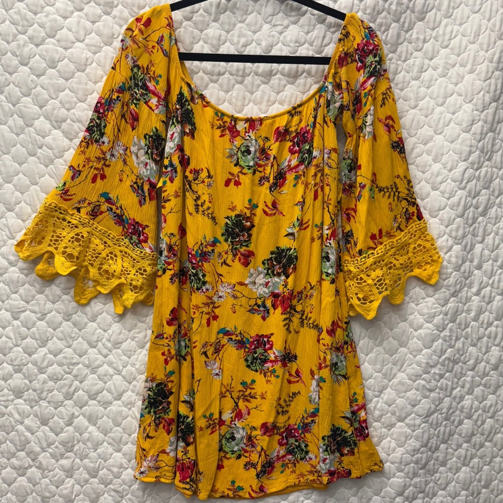 Southern Fried Chics Boho Bell Sleeve Mini Dress Size Small - Picture 2 of 8